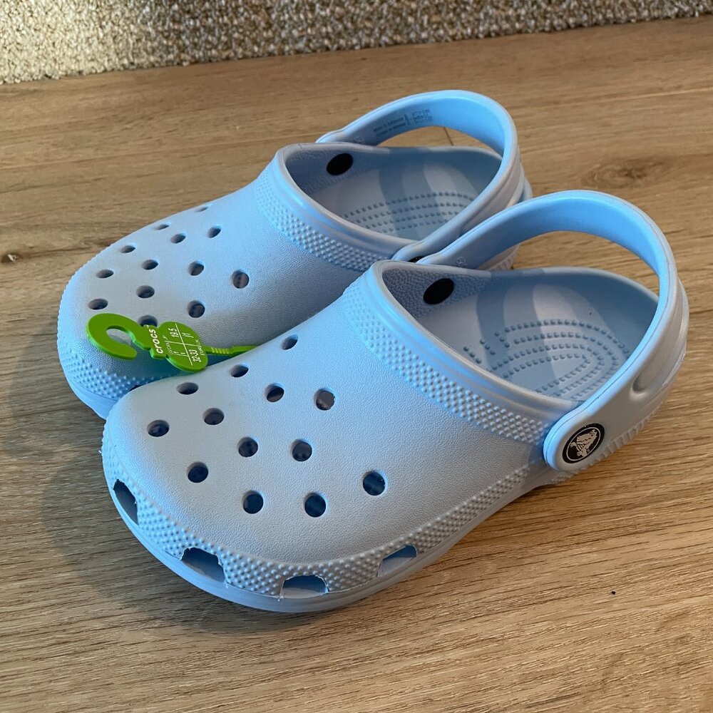 CROCS || Kid's Classic Clog - Size 1 Kids - Light Blue